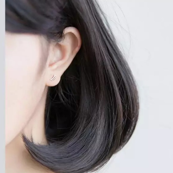 Sterling Silver 925 Stud Earrings - Picture 2 of 4